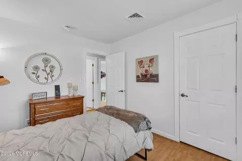 Bedroom - 363 Constitution Dr, Forked River, NJ 08731 photo 5 of 10