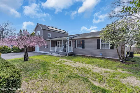 Exterior - 363 Constitution Dr, Forked River, NJ 08731 photo 9 of 16