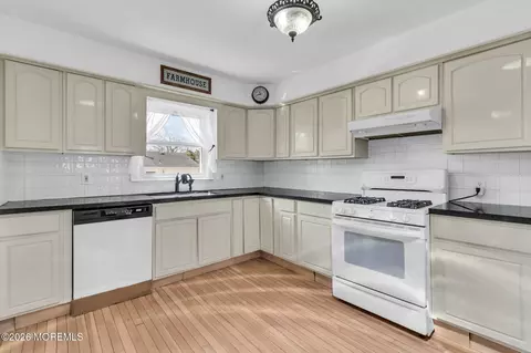 Kitchen - 363 Constitution Dr, Forked River, NJ 08731 photo 1 of 3