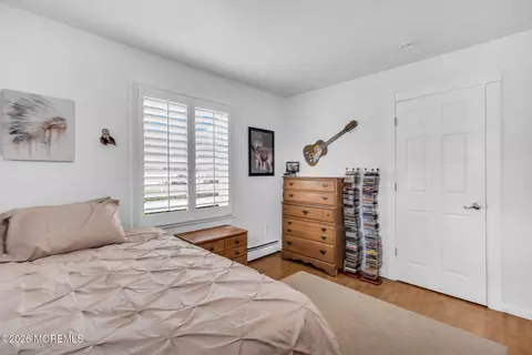 Bedroom - 363 Constitution Dr, Forked River, NJ 08731 photo 6 of 10