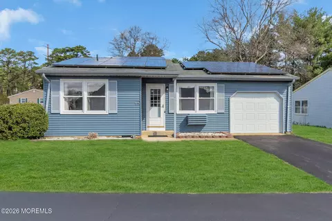 55 Westport Dr #71, Whiting, NJ 08759