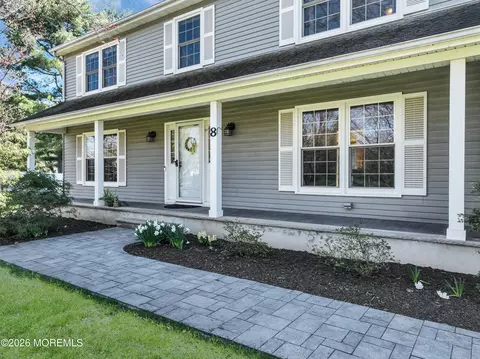 8 Todd Dr, Red Bank, NJ 07701