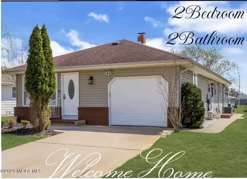 34 Tortola St, Toms River, NJ 08757
