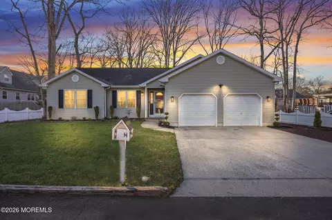 2253 Crestwood Pl, Forked River, NJ 08731