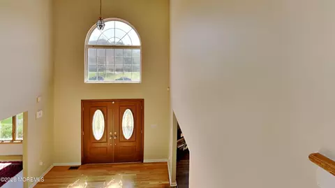 Entry Way - 33 Mill Pond Rd, Jackson, NJ 08527 photo 4 of 6