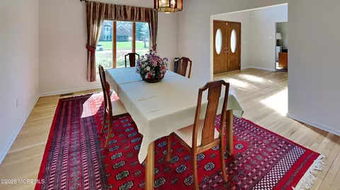 Dining - 33 Mill Pond Rd, Jackson, NJ 08527 photo 3 of 7