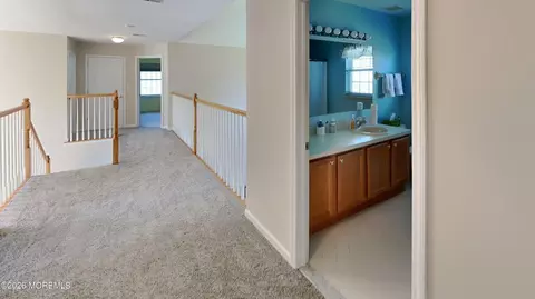 Entry Way - 33 Mill Pond Rd, Jackson, NJ 08527 photo 5 of 6