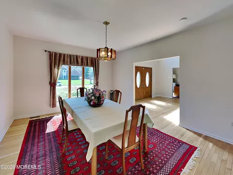 Dining - 33 Mill Pond Rd, Jackson, NJ 08527 photo 2 of 7