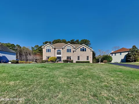 Exterior - 33 Mill Pond Rd, Jackson, NJ 08527 photo 3 of 3