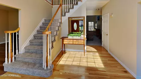 Entry Way - 33 Mill Pond Rd, Jackson, NJ 08527 photo 1 of 6