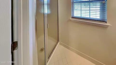 Bath - 33 Mill Pond Rd, Jackson, NJ 08527 photo 1 of 7