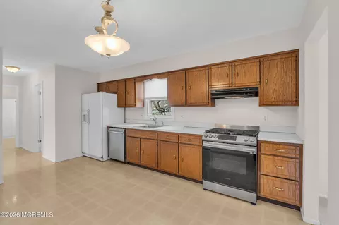 Kitchen - 251 Pine Tree Dr, Brick, NJ 08723 photo 1 of 3