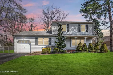 251 Pine Tree Dr, Brick, NJ 08723