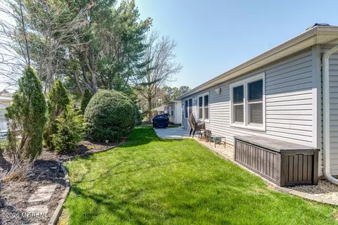 Exterior - 4 Eric Ct, Brick, NJ 08723 photo 1 of 2
