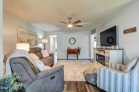 Living - 4 Eric Ct, Brick, NJ 08723 photo 1 of 4