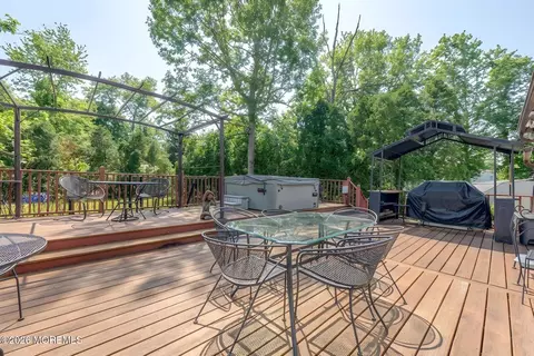 Exterior - 179 Docare Rd, Jackson, NJ 08527 photo 4 of 7