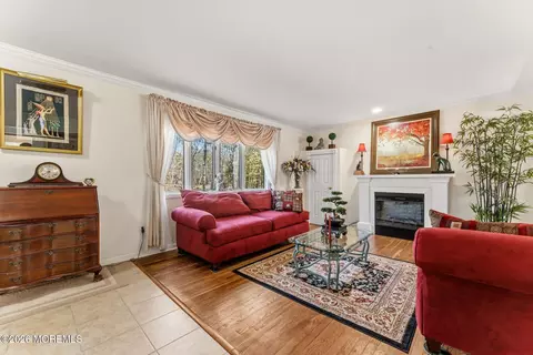 Living - 179 Docare Rd, Jackson, NJ 08527 photo 2 of 5