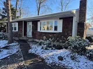 45 Bay Laurel Dr, Brick, NJ 08723