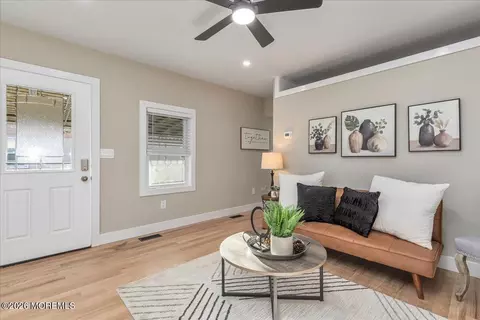 58 Locust Grv, Hazlet, NJ 07730