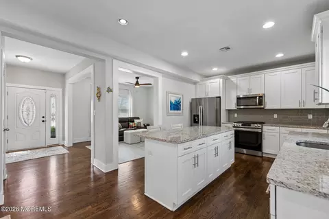 Entry Way - 149 Berkeley Dr, Brick, NJ 08724 photo 1 of 1