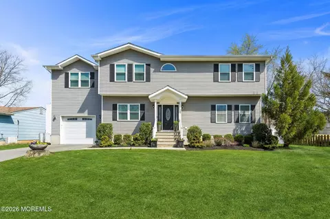 149 Berkeley Dr, Brick, NJ 08724