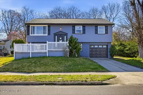 7 Cooper Dr, Somers Point, NJ 08244