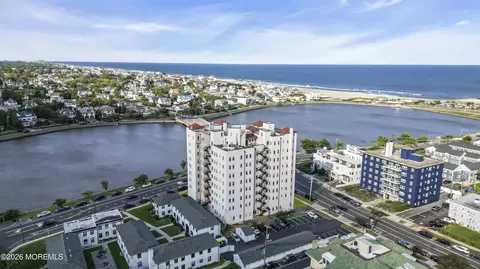 400 Deal Lake Dr #2L, Asbury Park, NJ 07712