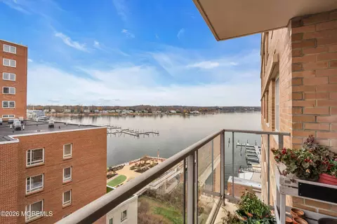 28 Riverside Ave #6M, Red Bank, NJ 07701