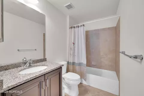 Bath - 5 Cameron Ct, Forked River, NJ 08731 photo 4 of 4