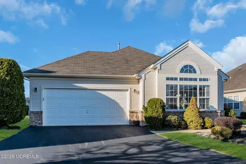 6 Castile Ct, Manchester, NJ 08759