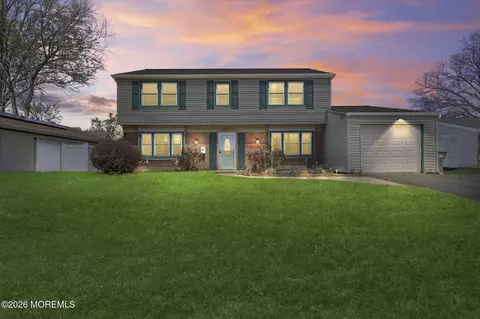 70 Harrington Cir, Willingboro, NJ 08046