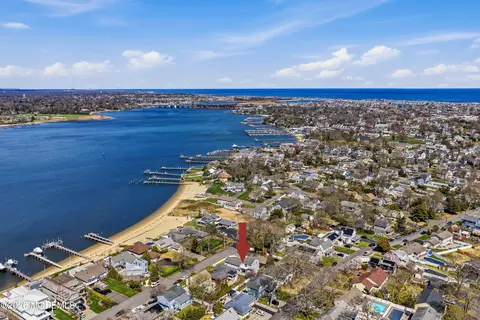1104 Bradford Dr, Point Pleasant, NJ 08742