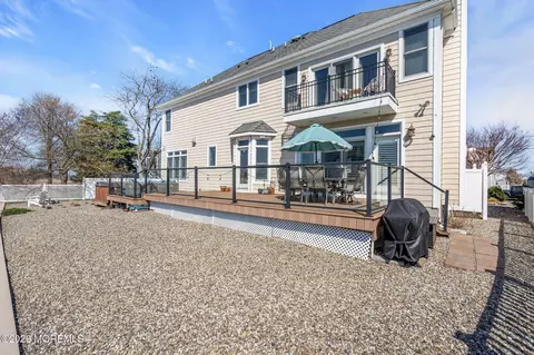 Exterior - 908 Shenandoah Dr, Forked River, NJ 08731 photo 7 of 8