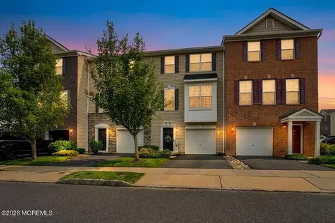 203 Chickadee Ct #1000, Freehold, NJ 07728