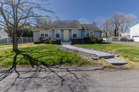 1611 Dumont Ter, Wall, NJ 07719