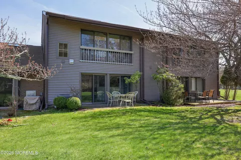 56 Claremont Ct, Red Bank, NJ 07701