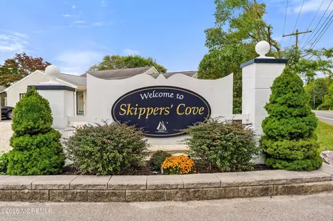 14 Hawkins Way, Waretown, NJ 08758