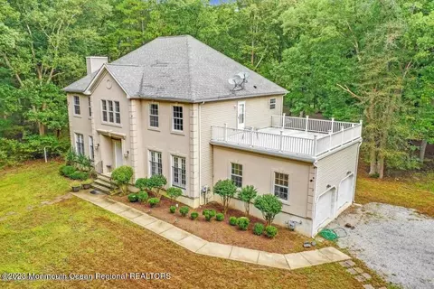 2557 Huckleberry Rd, Manchester, NJ 08759