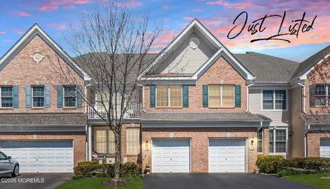 35 Chatsworth Rd, Manalapan, NJ 07726