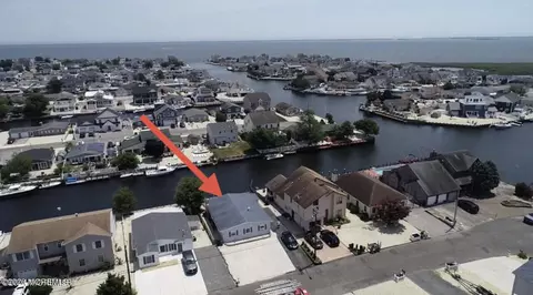 1211 Polaris Ct, Forked River, NJ 08731