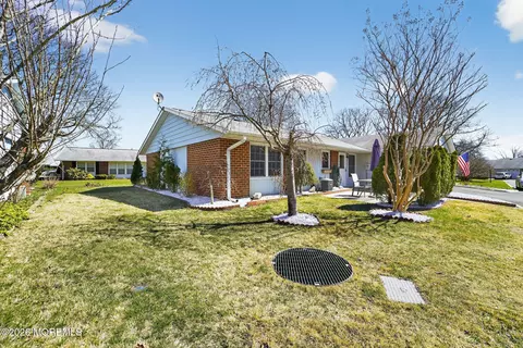 1263 Hamilton Ct # B, Lakewood, NJ 08701