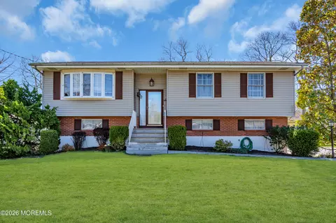 231 Birch Ln, Forked River, NJ 08731