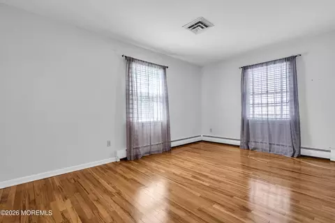Bedroom - 231 Birch Ln, Forked River, NJ 08731 photo 2 of 5