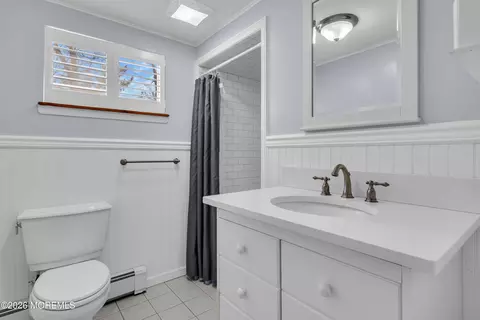 Bath - 231 Birch Ln, Forked River, NJ 08731 photo 4 of 4