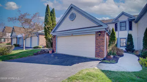 184 Old Orchard Ln, Ocean, NJ 07712