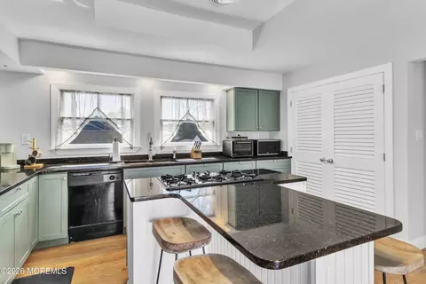 Kitchen - 7 Nejecho Dr, Brick, NJ 08723 photo 2 of 4