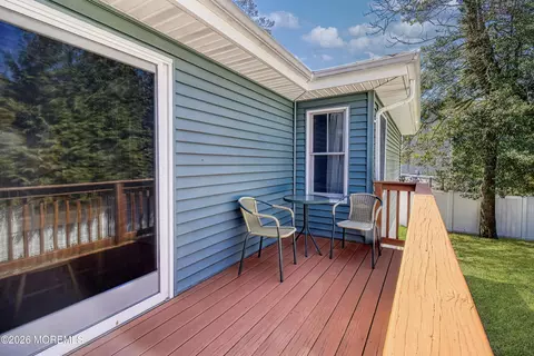 Exterior - 7 Nejecho Dr, Brick, NJ 08723 photo 3 of 10