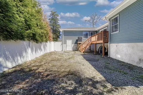 Exterior - 7 Nejecho Dr, Brick, NJ 08723 photo 5 of 10