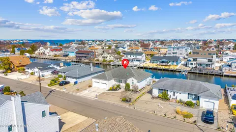 601 N End Ave, Toms River, NJ 08753