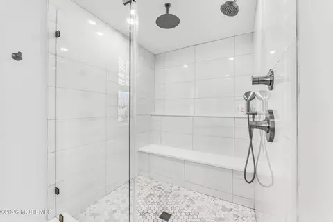 Bath - 1 N Cherry Ln, Rumson, NJ 07760 photo 2 of 5